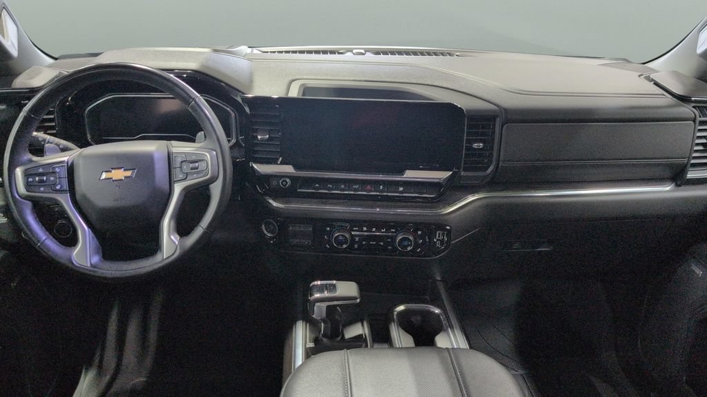 Used 2024 Chevrolet Silverado 1500 LTZ AWD/4WD image 19