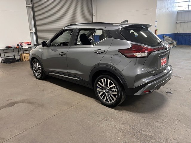Used 2024 Nissan Kicks SR image 3