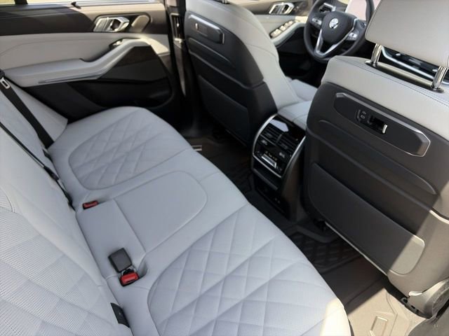 New 2026 BMW X5 xDrive40i w/ Executive Package image 14