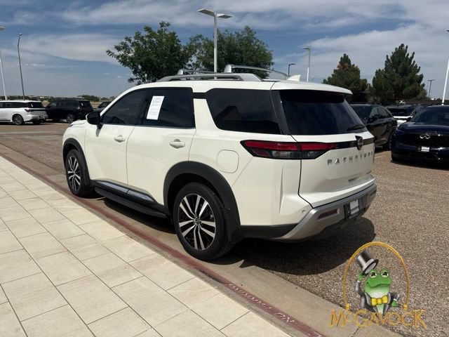 Used 2023 Nissan Pathfinder Platinum FWD image 7