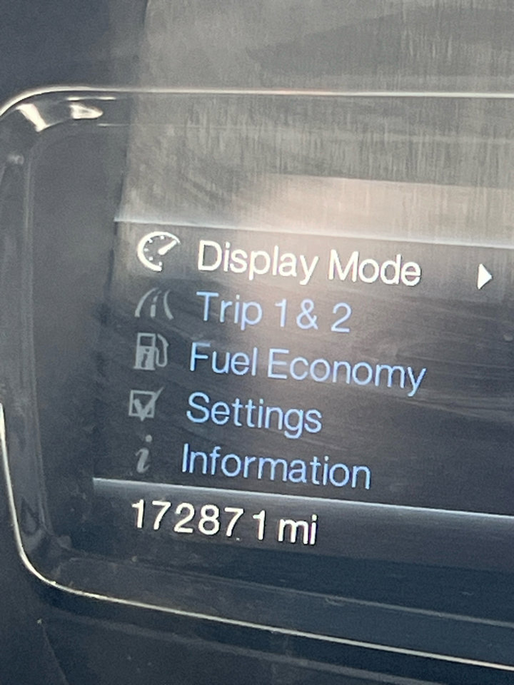 Used 2011 Lincoln MKX AWD w/ Sight & Sound Pkg image 20