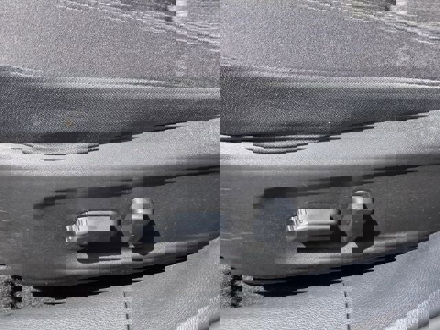 Used 2025 Nissan Altima 2.5 SV FWD image 12