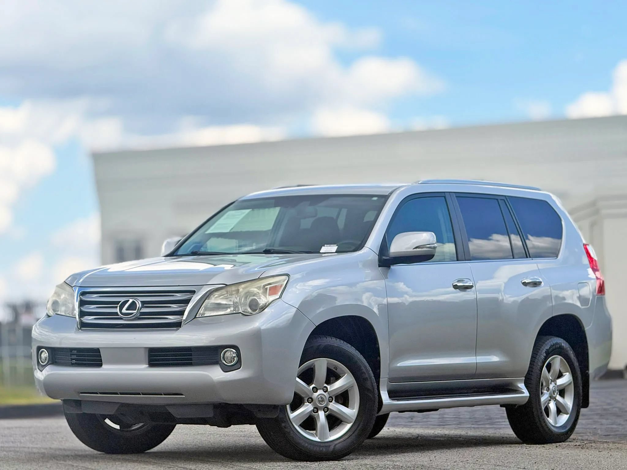 Used 2011 Lexus GX 460 AWD/4WD image 1