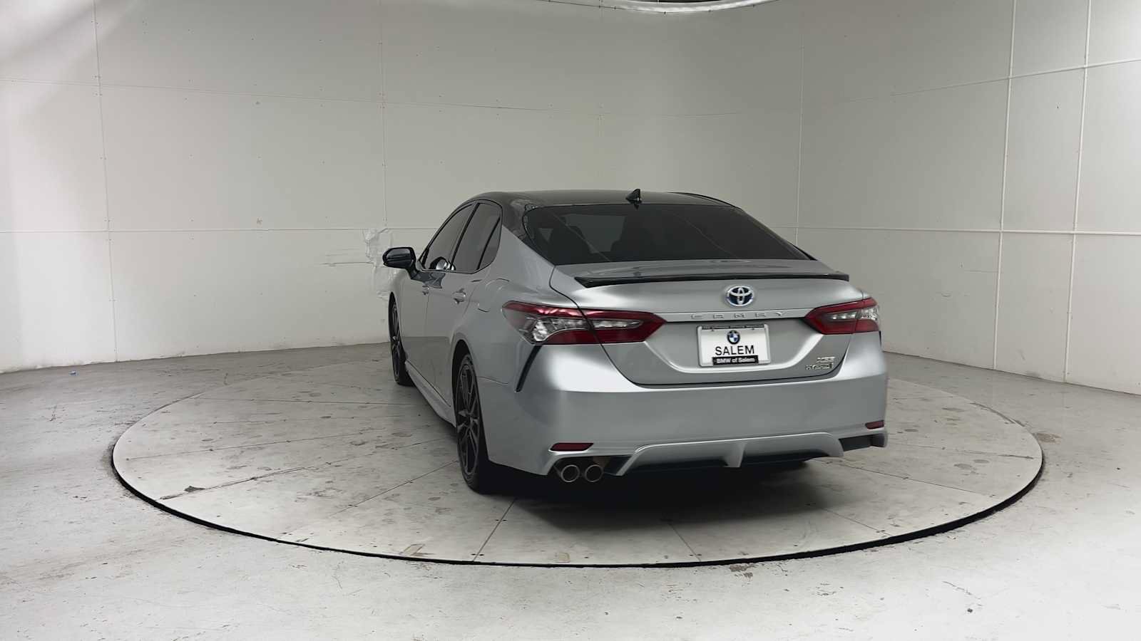 Used 2024 Toyota Camry XSE w/ Navigation Package FWD image 3