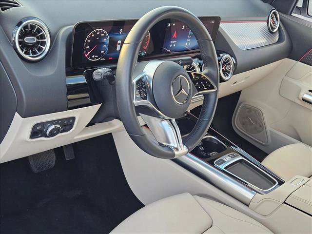 Used 2025 Mercedes-Benz GLA 250 image 10