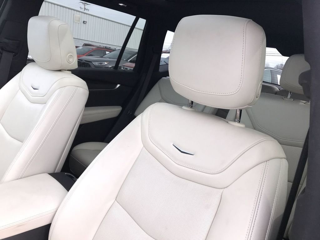 Used 2023 Cadillac XT6 Sport AWD/4WD image 11