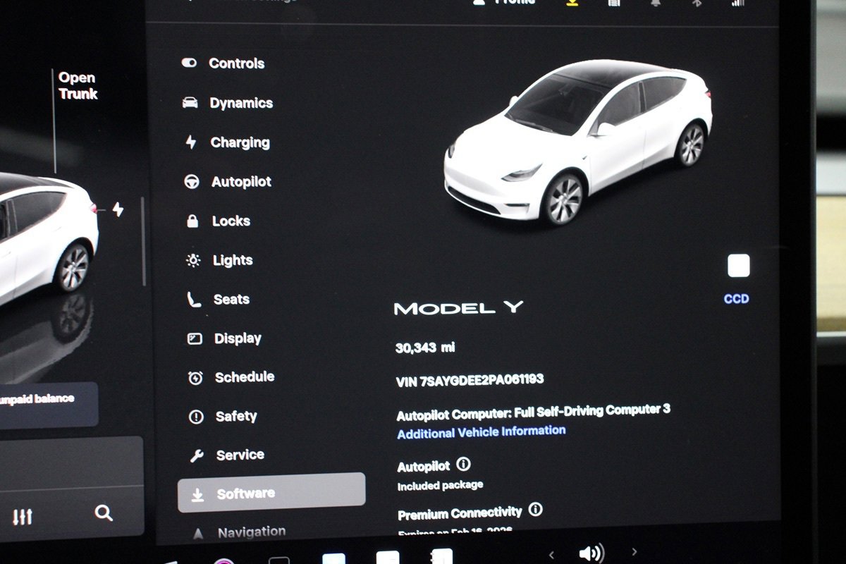 Used 2023 Tesla Model Y Long Range image 26