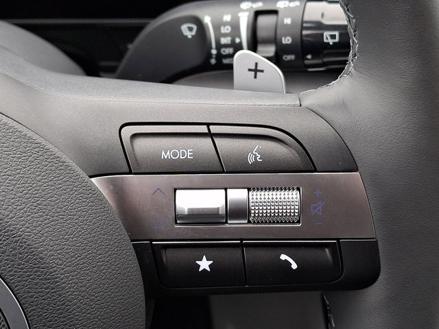 Used 2024 Hyundai Kona Limited image 23