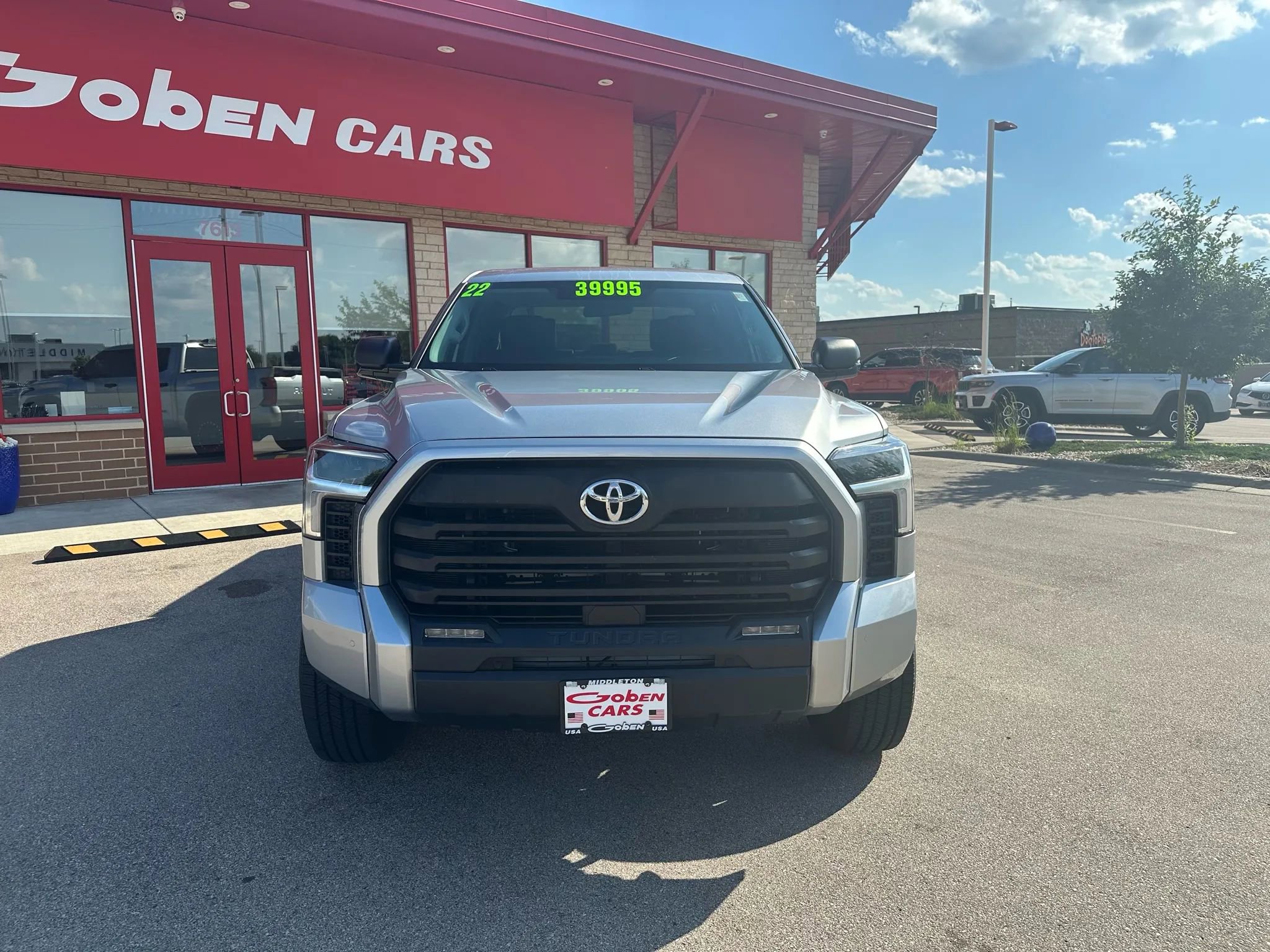 Used 2022 Toyota Tundra SR5 w/ SR5 Convenience Package image 2
