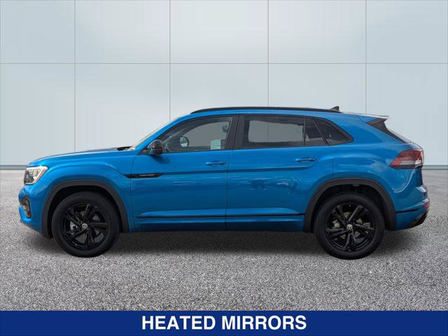 Used 2025 Volkswagen Atlas Cross Sport SEL R-Line AWD/4WD image 2