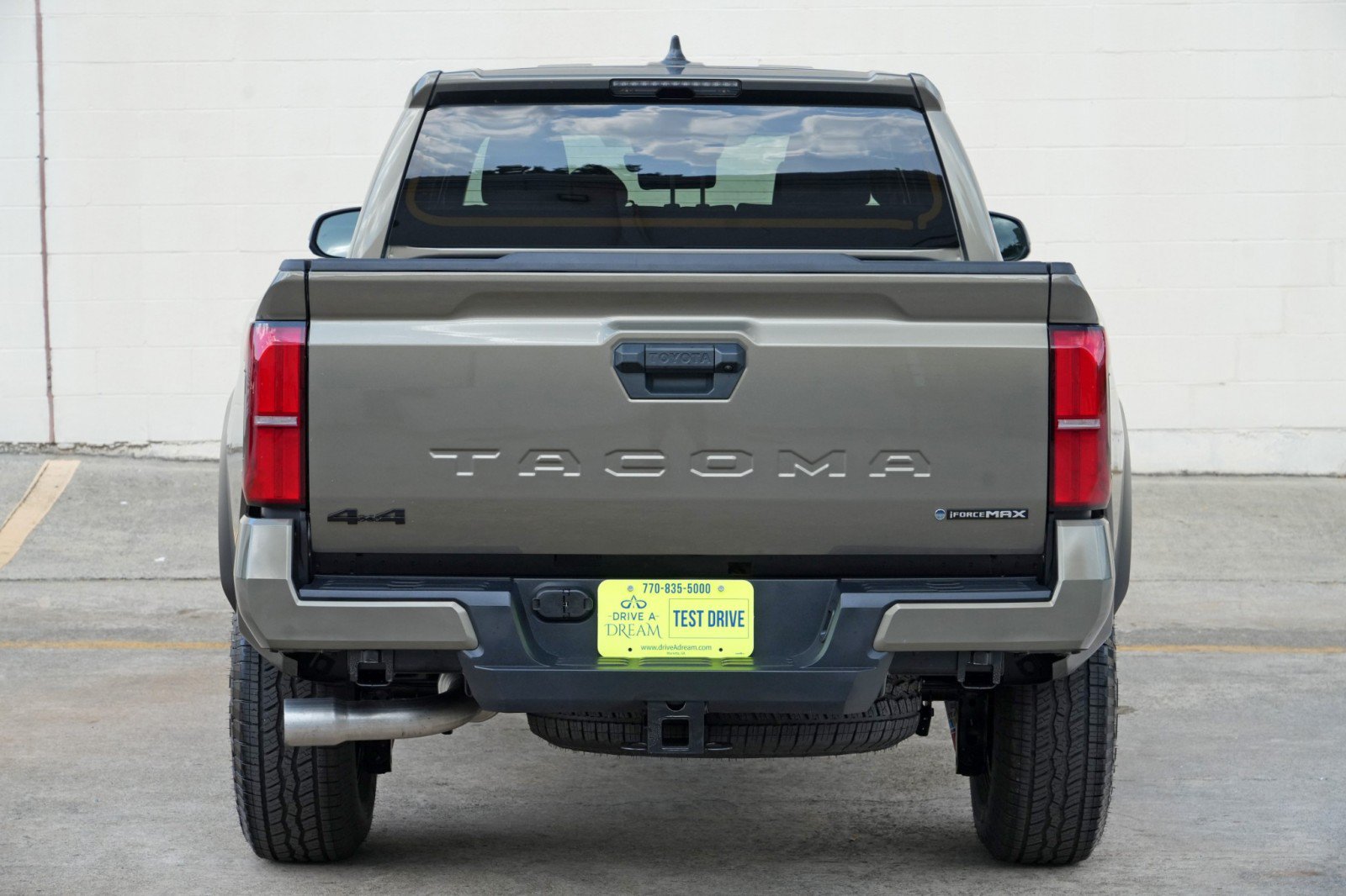 Used 2025 Toyota Tacoma TRD Off-Road AWD/4WD image 51