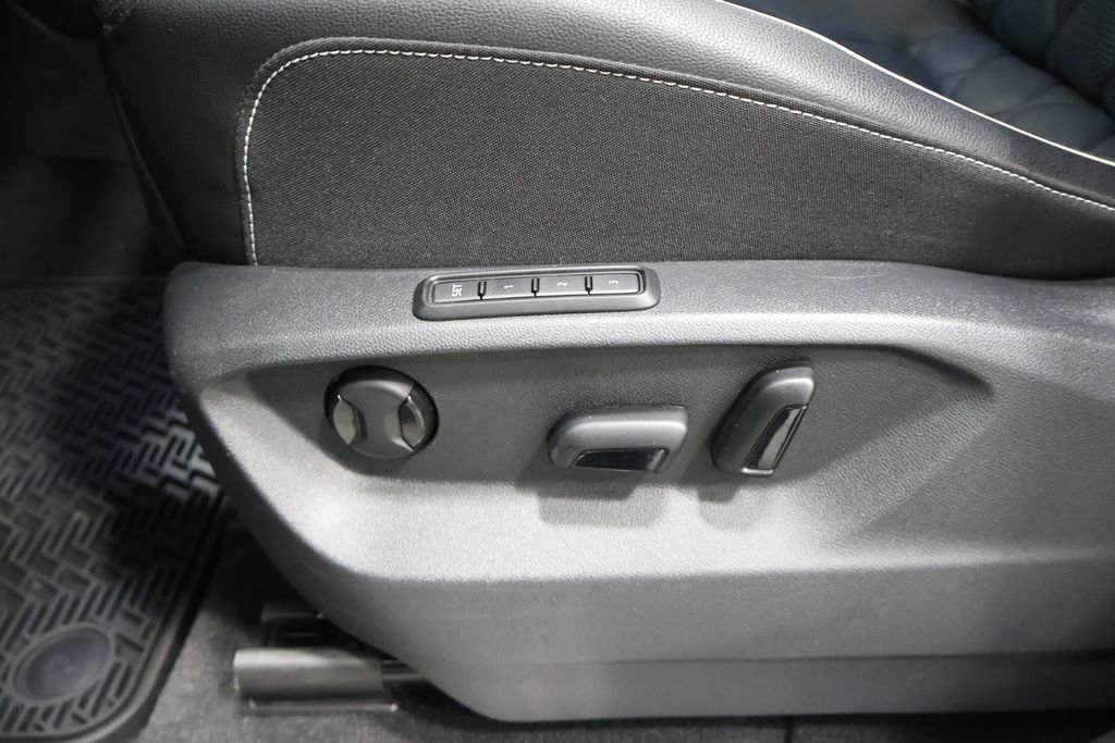 Used 2024 Volkswagen Atlas Cross Sport SEL Premium R-Line image 14