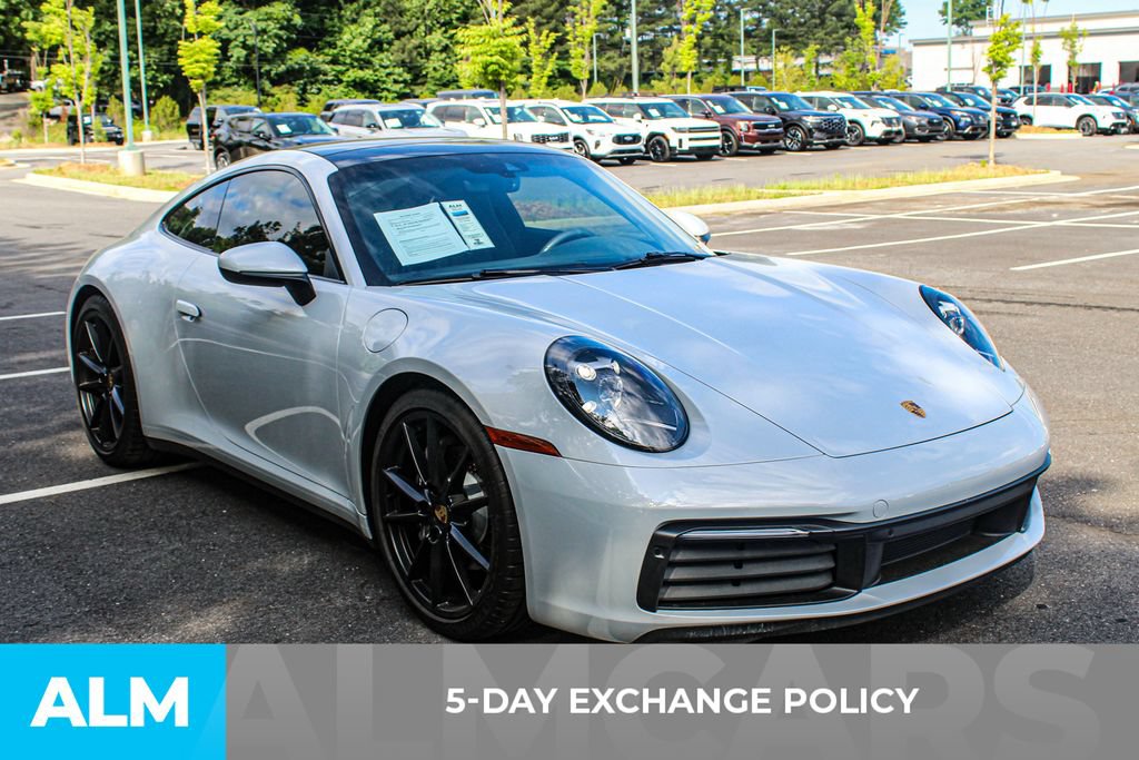 Used 2024 Porsche 911 Carrera RWD image 4