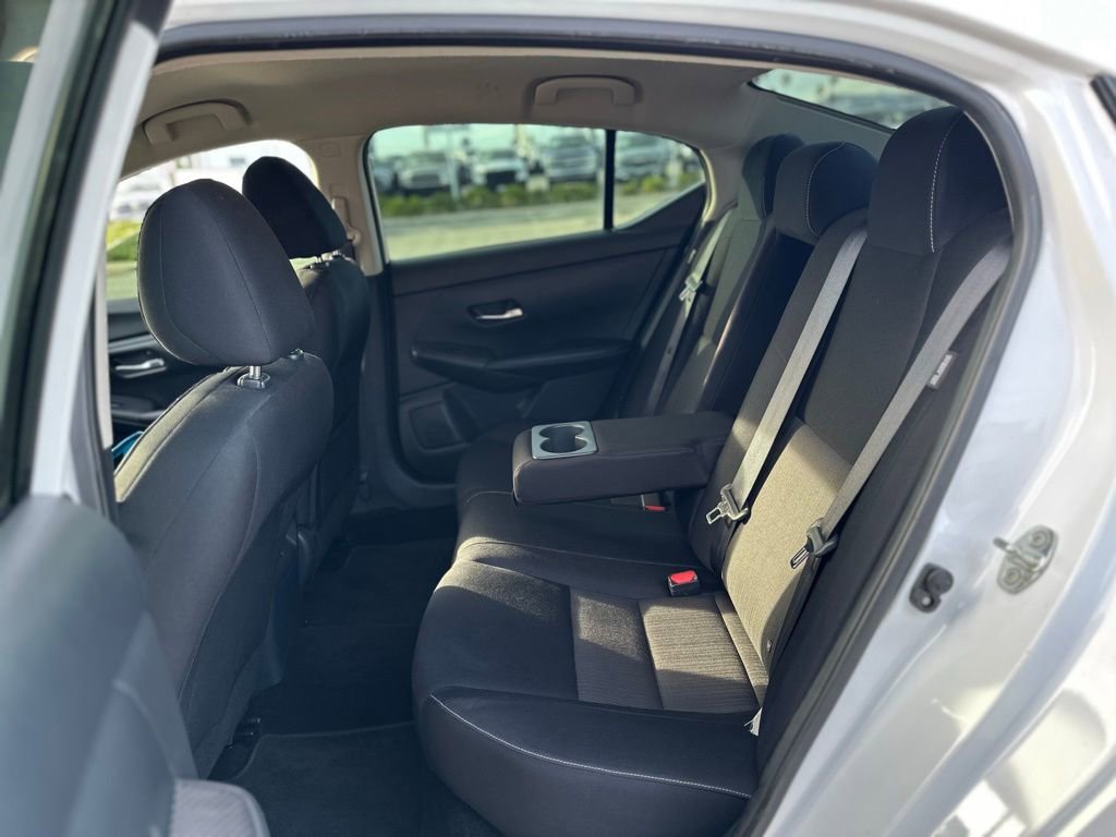 Used 2020 Nissan Sentra SV image 4