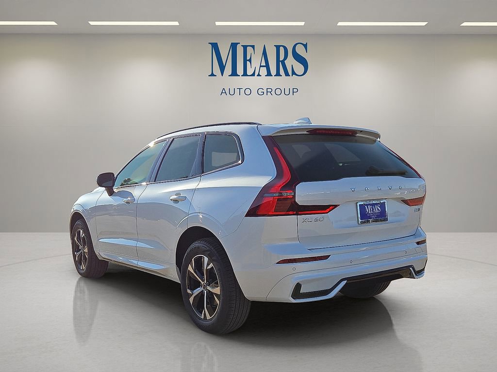New 2026 Volvo XC60 B5 Core w/ Climate Package image 3