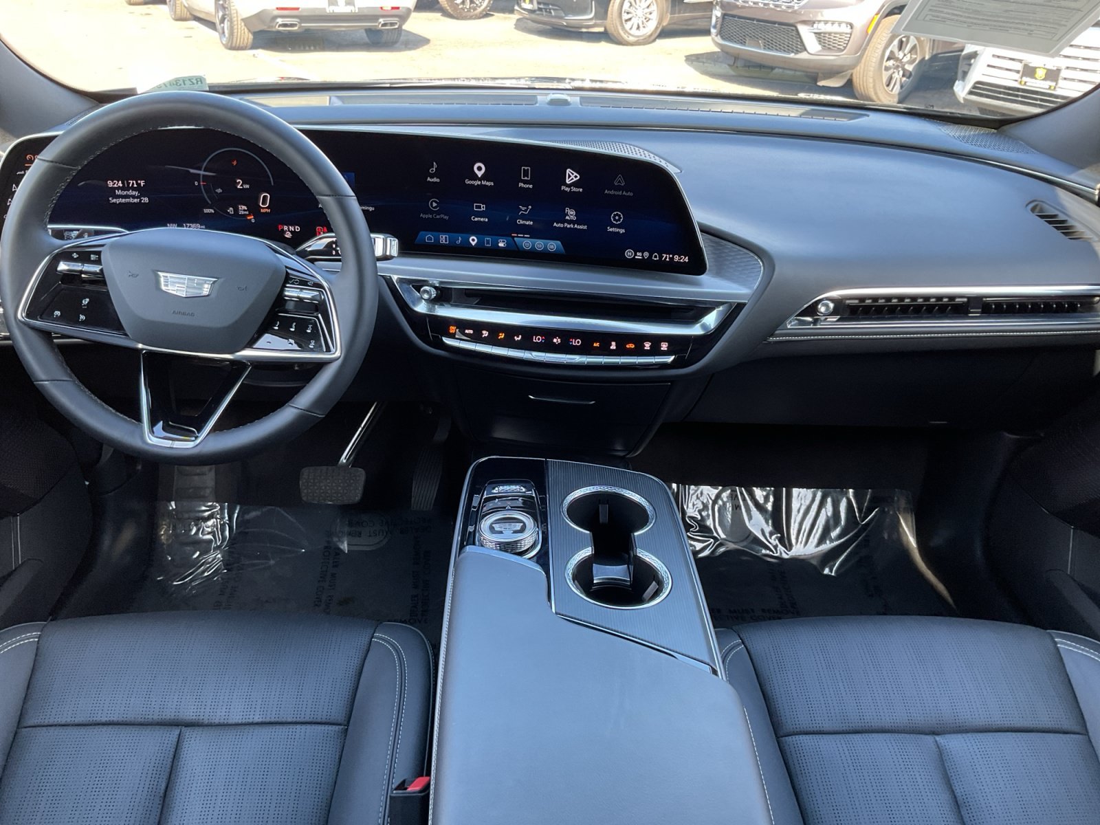 Used 2024 Cadillac Lyriq Sport AWD/4WD image 15