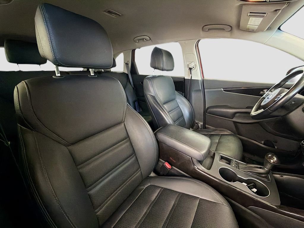 Used 2017 Kia Sorento EX w/ EX V6 Premium Package AWD/4WD image 30