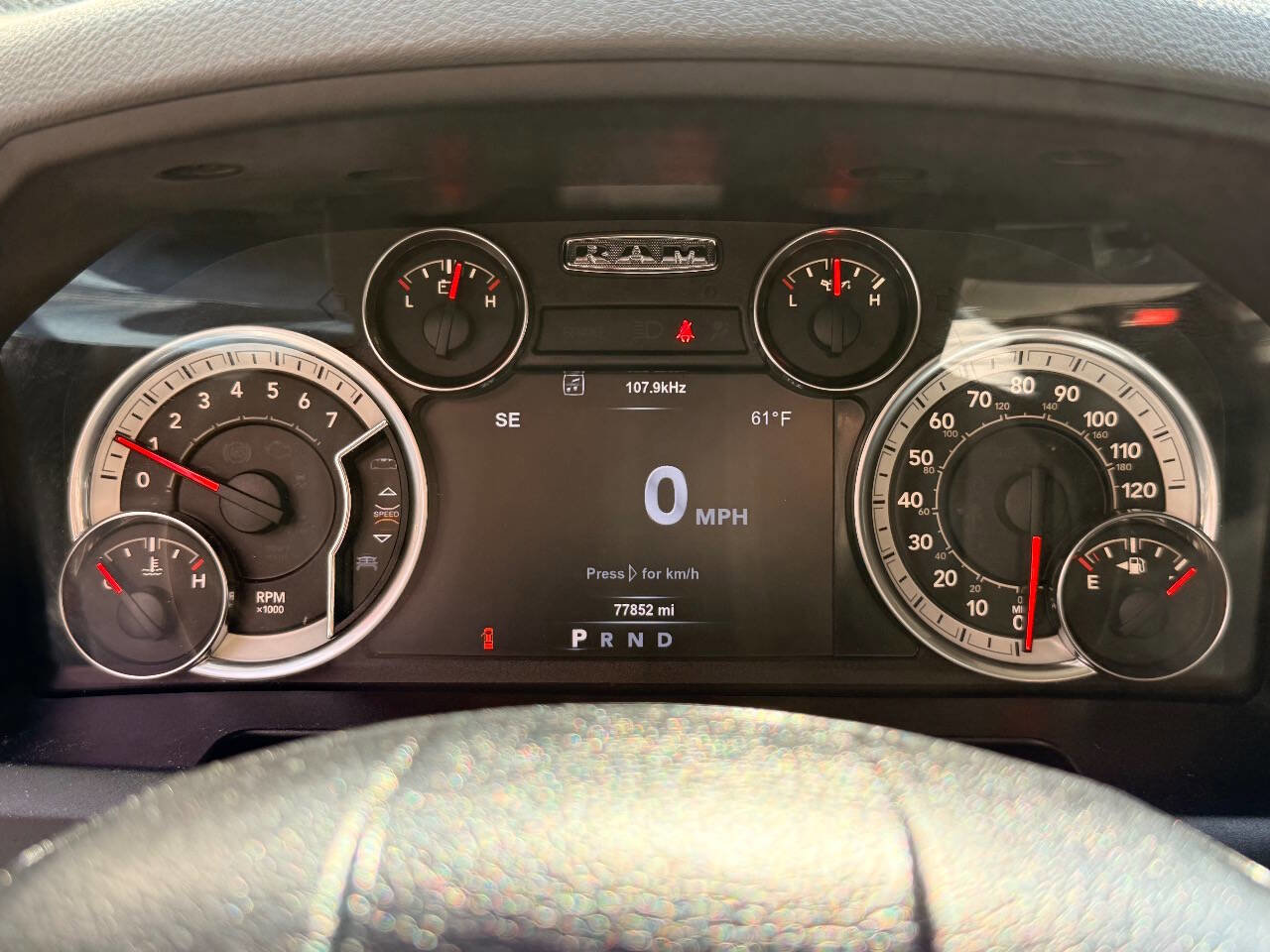 Used 2018 RAM 1500 SLT image 24