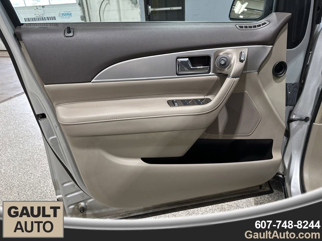 Used 2015 Lincoln MKX AWD w/ Equipment Group 102A image 13