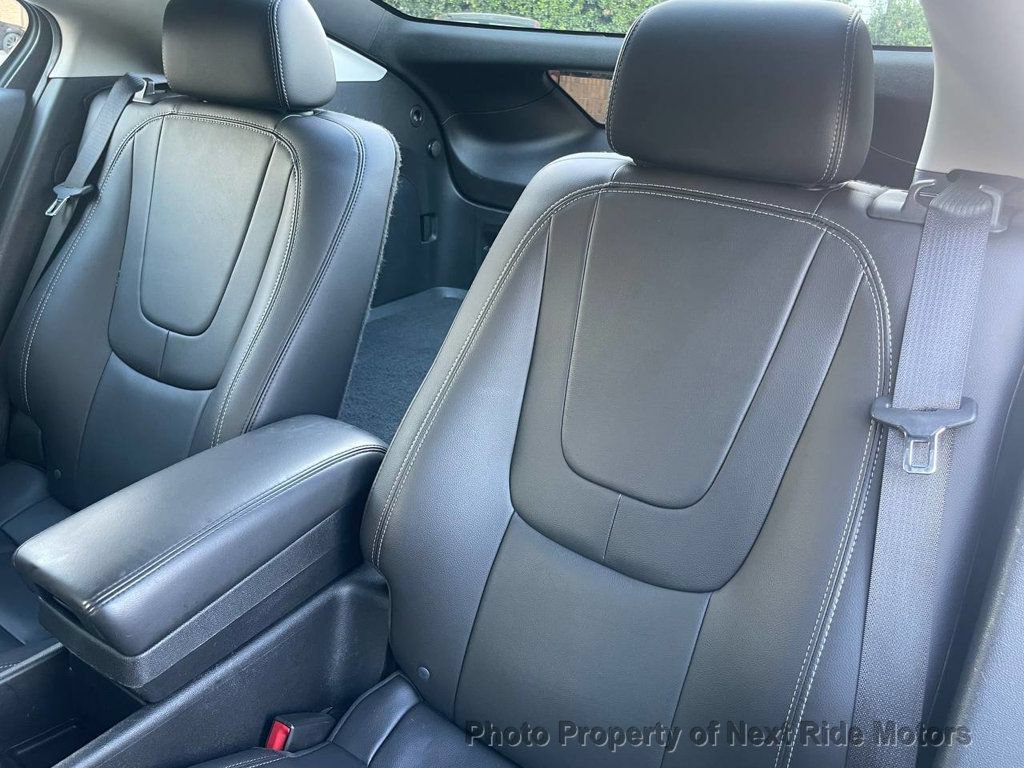 Used 2014 Chevrolet Volt Premium w/ Premium Trim Package FWD image 17
