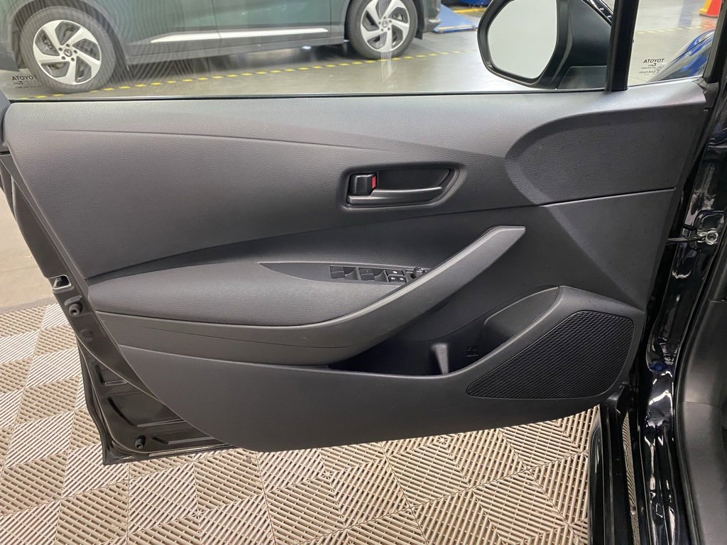 Used 2024 Toyota Corolla LE image 21