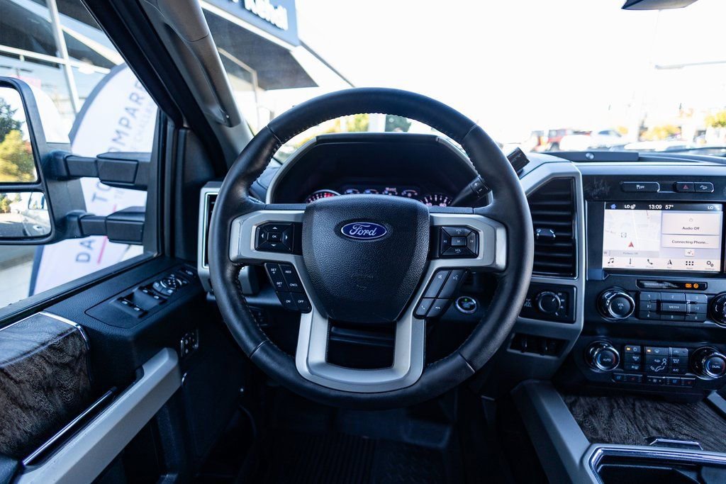 Used 2019 Ford F250 Lariat w/ Lariat Ultimate Package image 33
