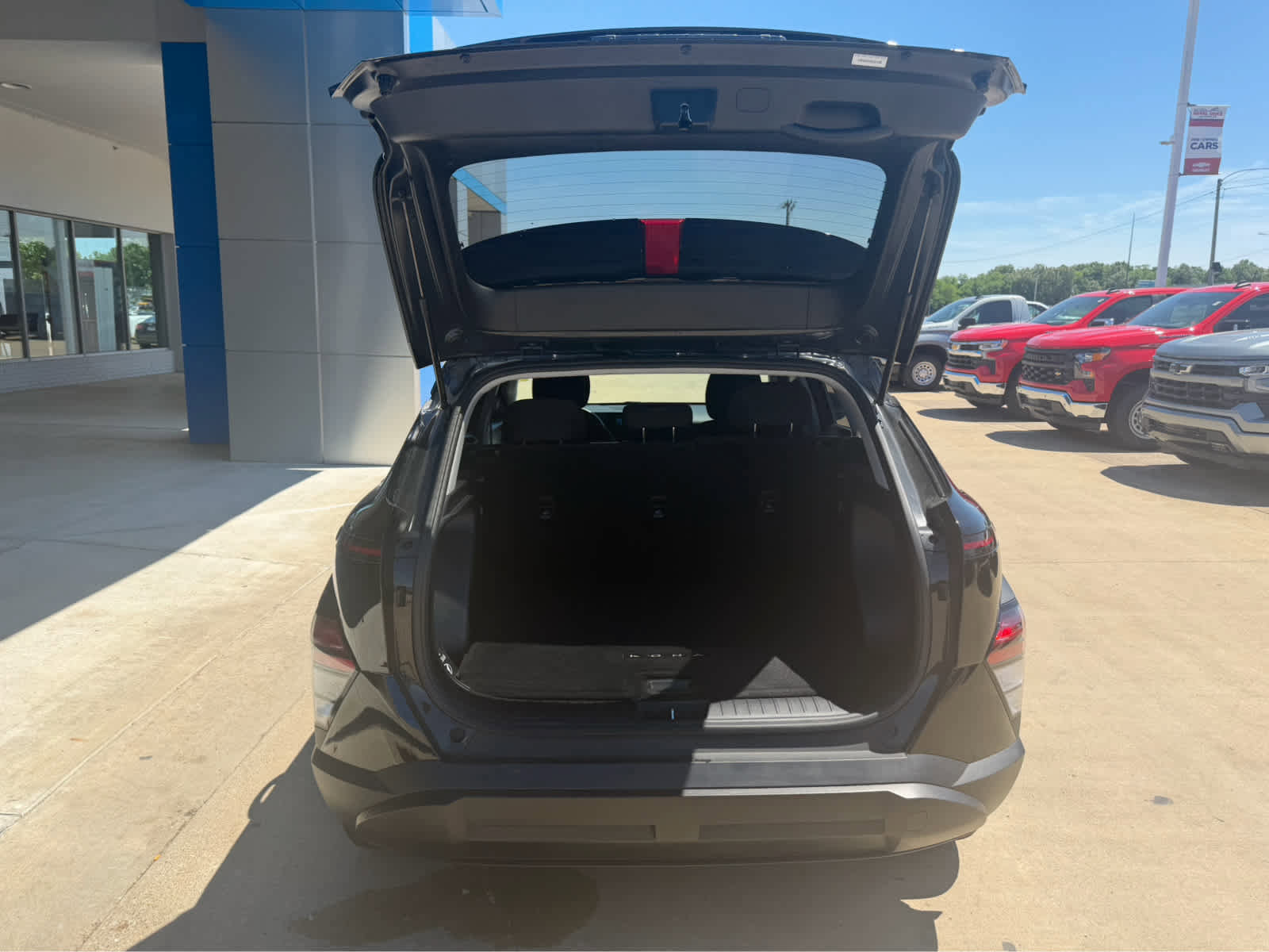 Used 2025 Hyundai Kona SE FWD image 10