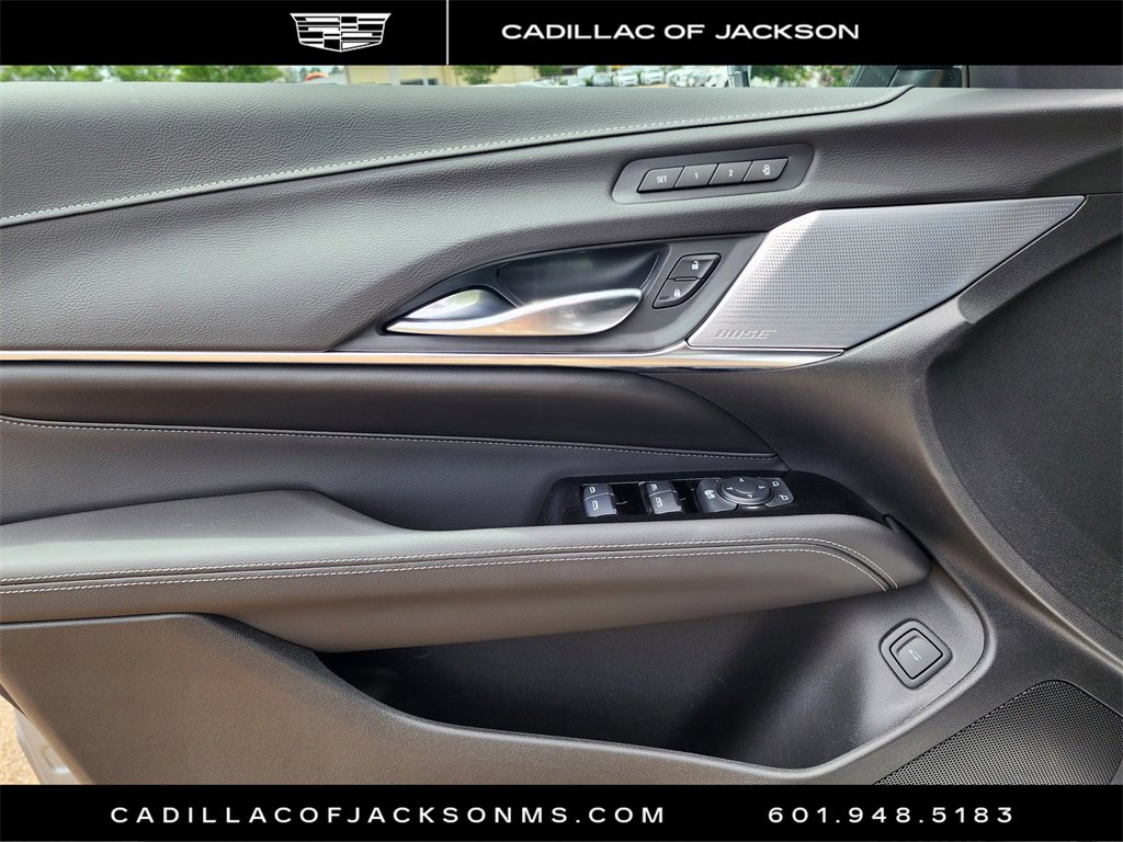 New 2025 Cadillac CT4 Premium Luxury image 9