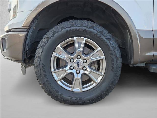 Used 2016 Ford F150 Lariat w/ Equipment Group 502A Luxury AWD/4WD image 24