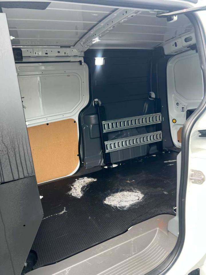 Used 2020 Ford Transit Connect XL FWD image 19