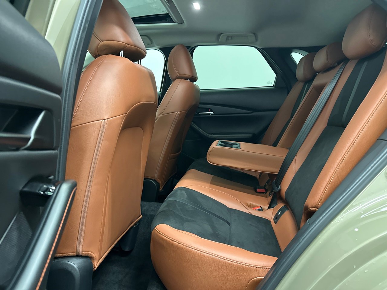 Used 2024 MAZDA CX-30 Carbon image 17