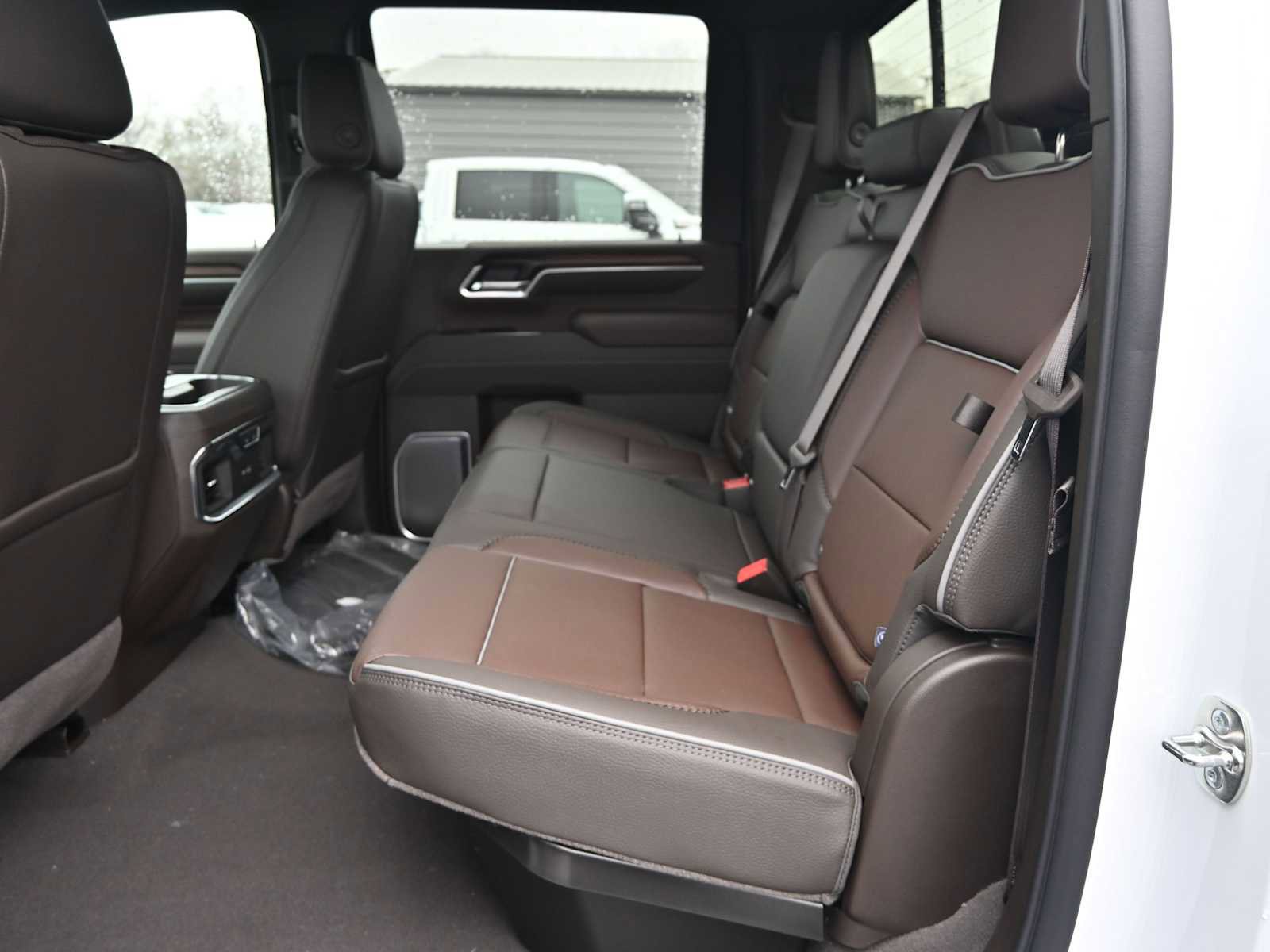 New 2026 GMC Sierra 3500 Denali w/ Denali Reserve Package image 19