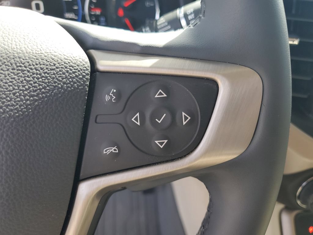 Used 2023 GMC Acadia Denali w/ Denali Ultimate Package FWD image 13