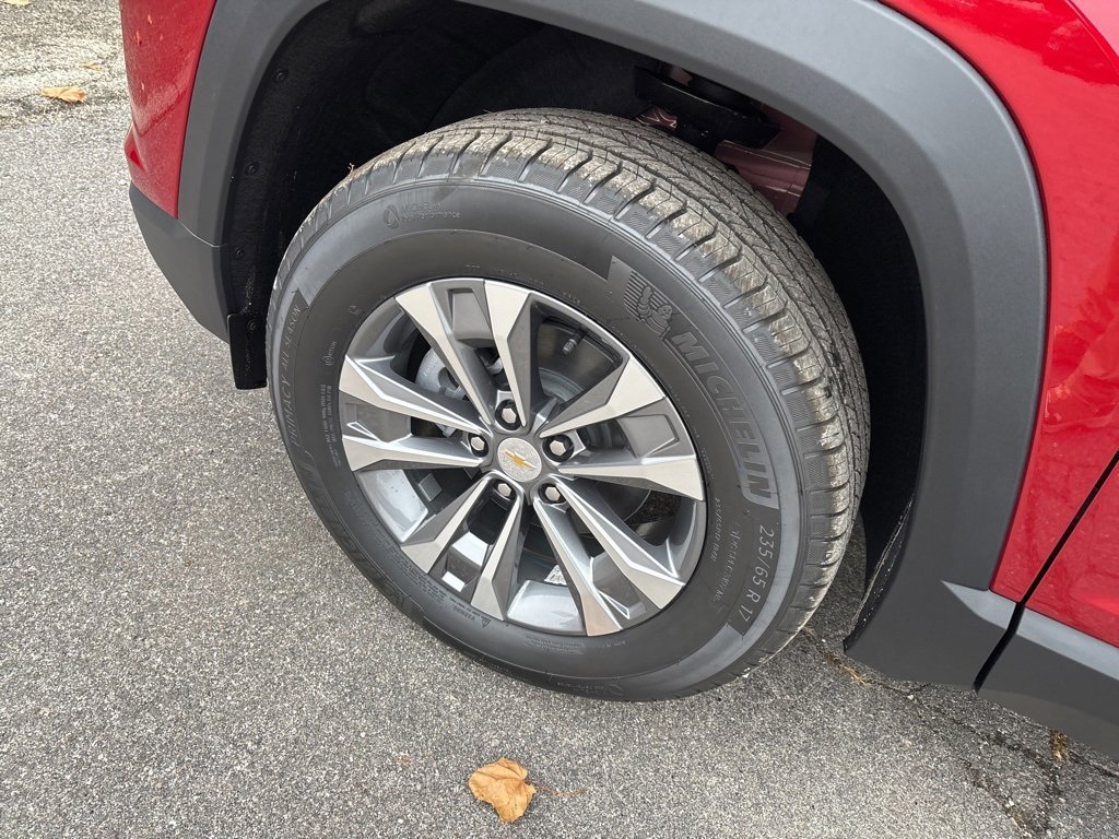 New 2026 Chevrolet Equinox LT w/ Convenience Package II image 8