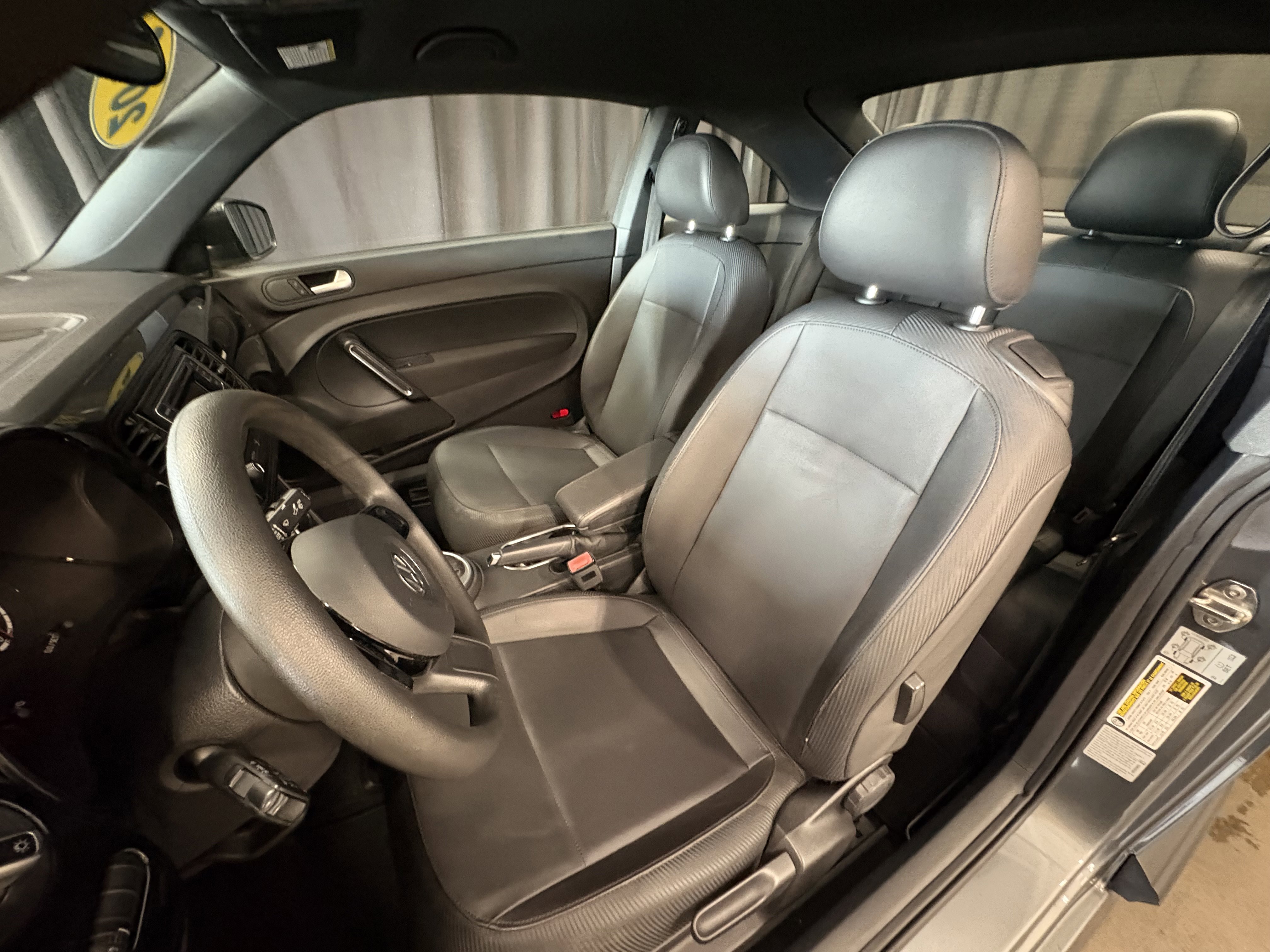 Used 2016 Volkswagen Beetle 1.8T FWD image 5