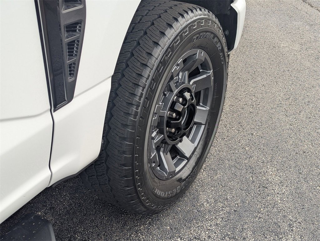 Used 2024 Ford F250 Lariat w/ Sport Appearance Package image 31