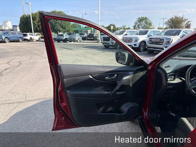 Used 2020 Nissan Rogue SV AWD/4WD image 27