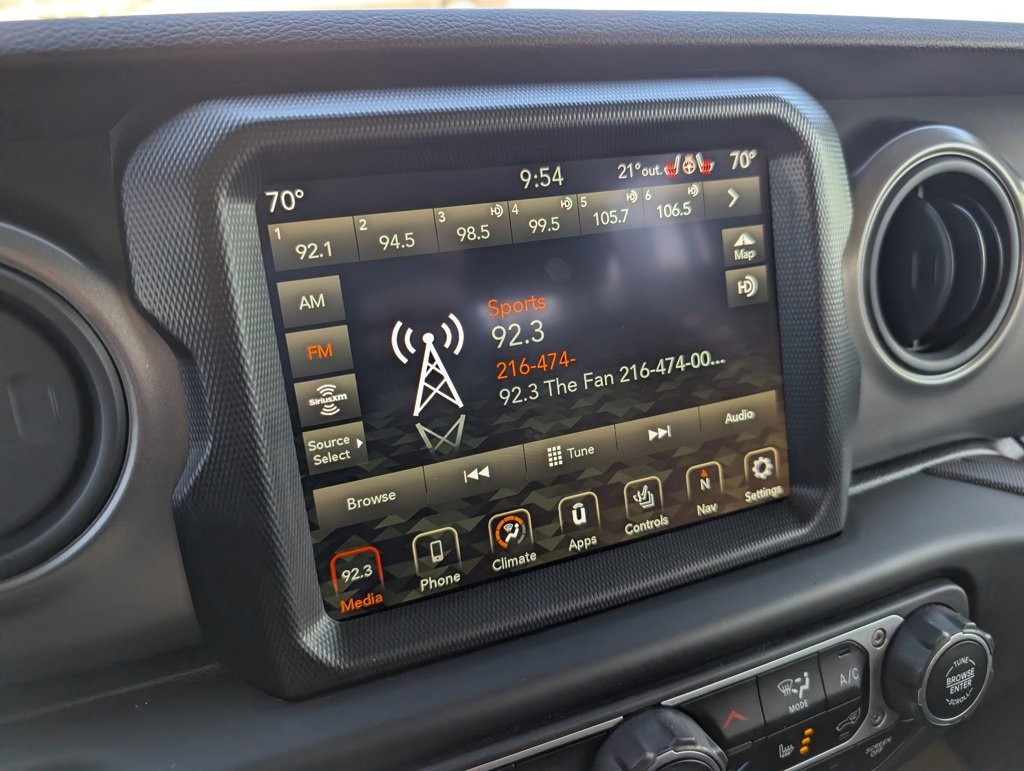 Used 2023 Jeep Wrangler Sport S image 29