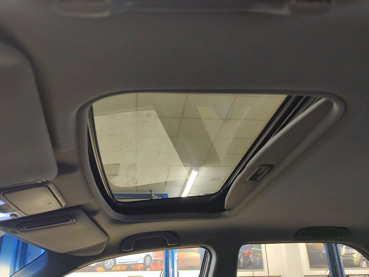 Used 2002 Acura MDX Touring image 6