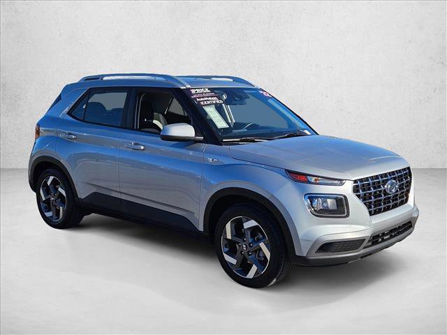 Used 2022 Hyundai Venue SEL w/ Cargo Package image 3