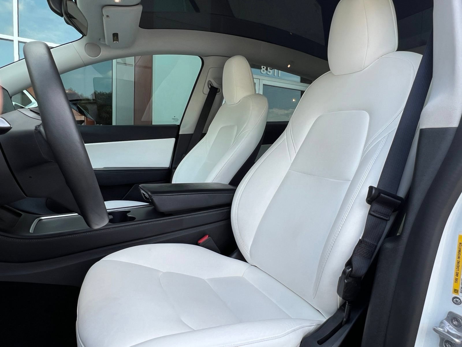 Used 2022 Tesla Model Y Performance AWD/4WD image 9