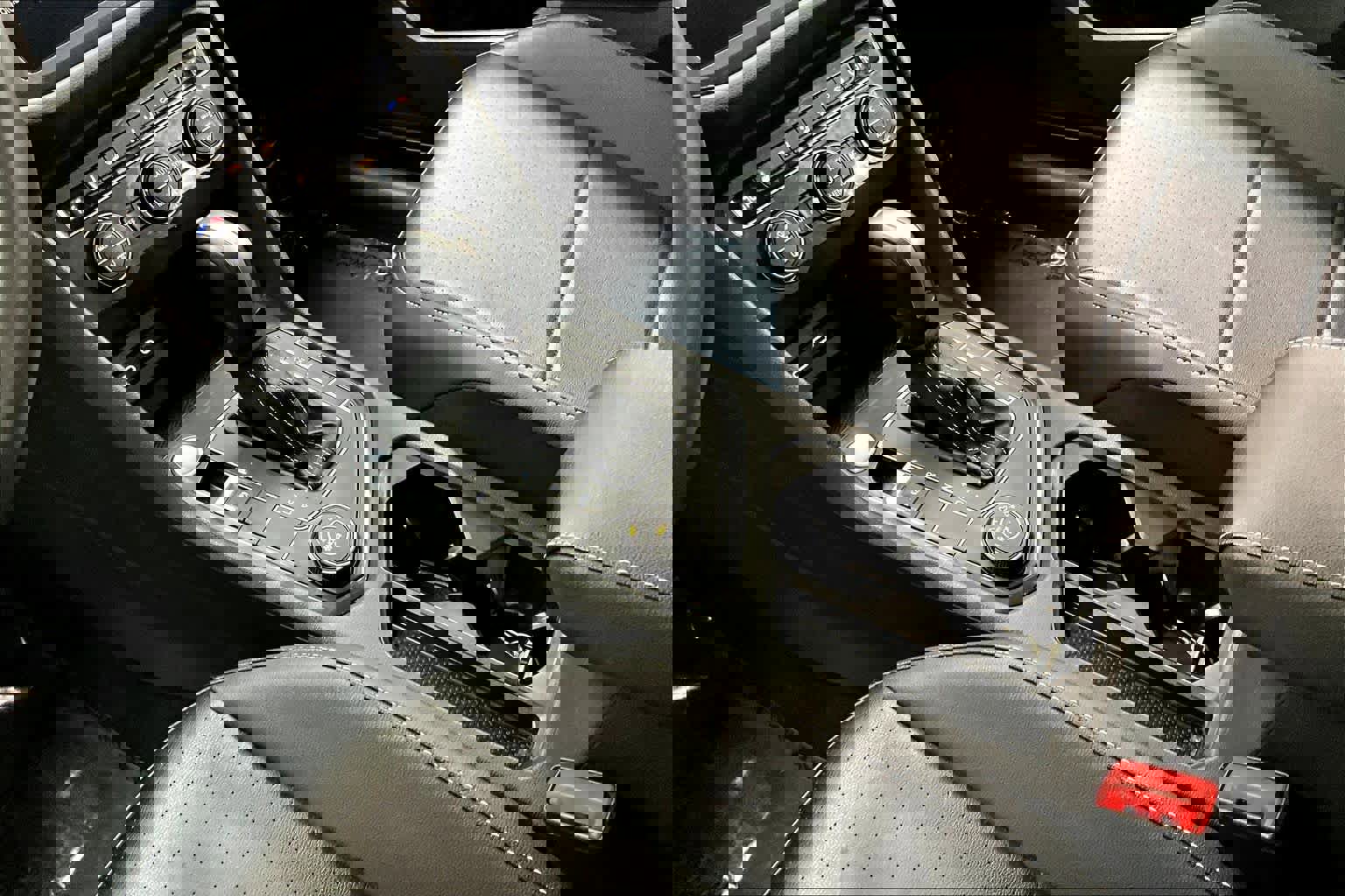 Used 2021 Volkswagen Tiguan SE image 20