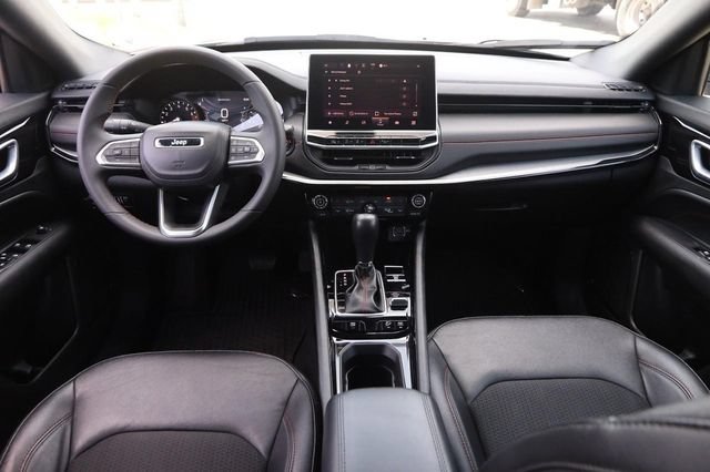 Used 2024 Jeep Compass Trailhawk AWD/4WD image 20