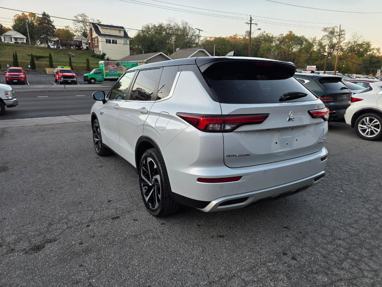 Used 2023 Mitsubishi Outlander Ralliart image 7