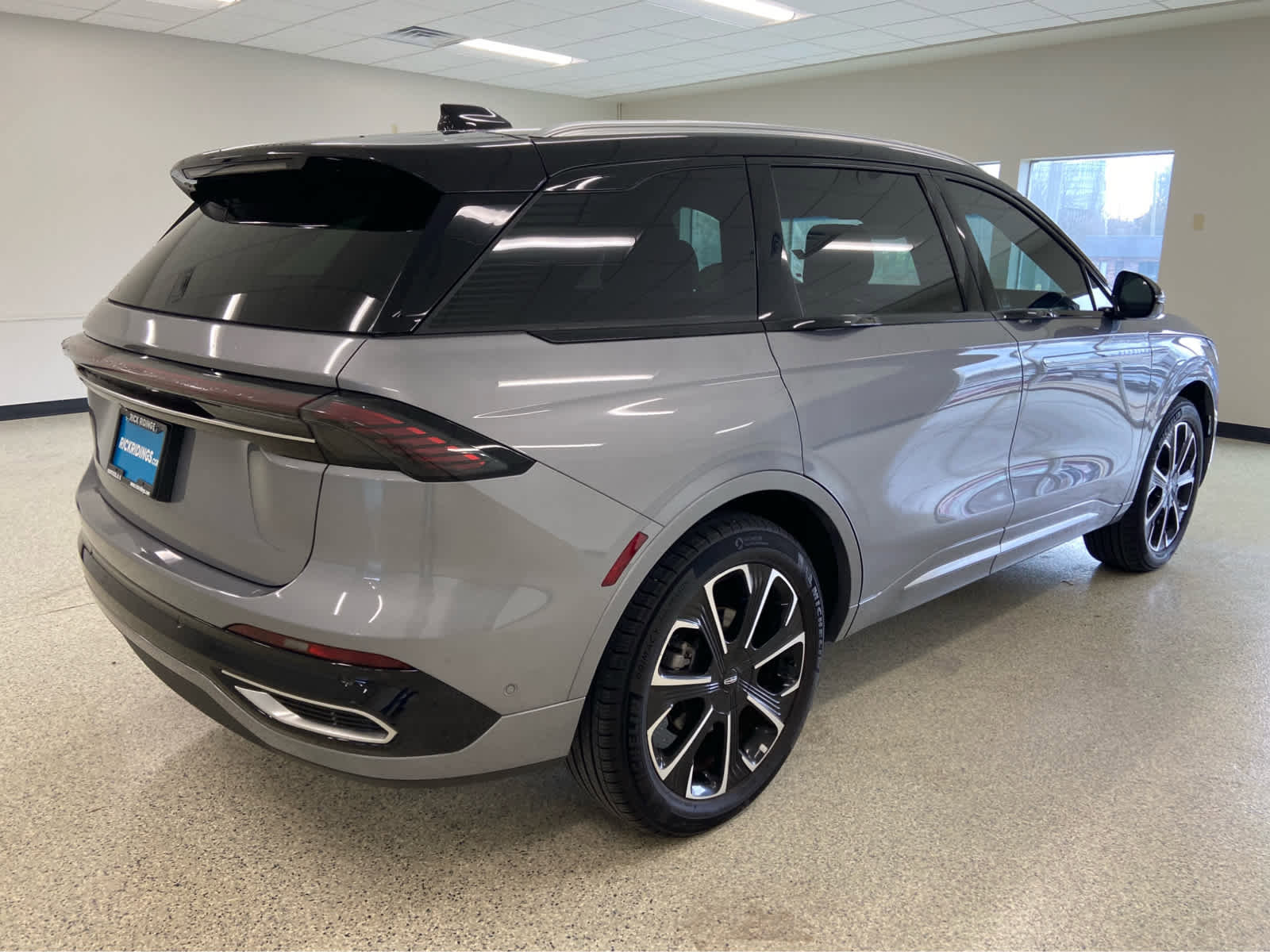 Used 2024 Lincoln Nautilus Reserve AWD/4WD image 6