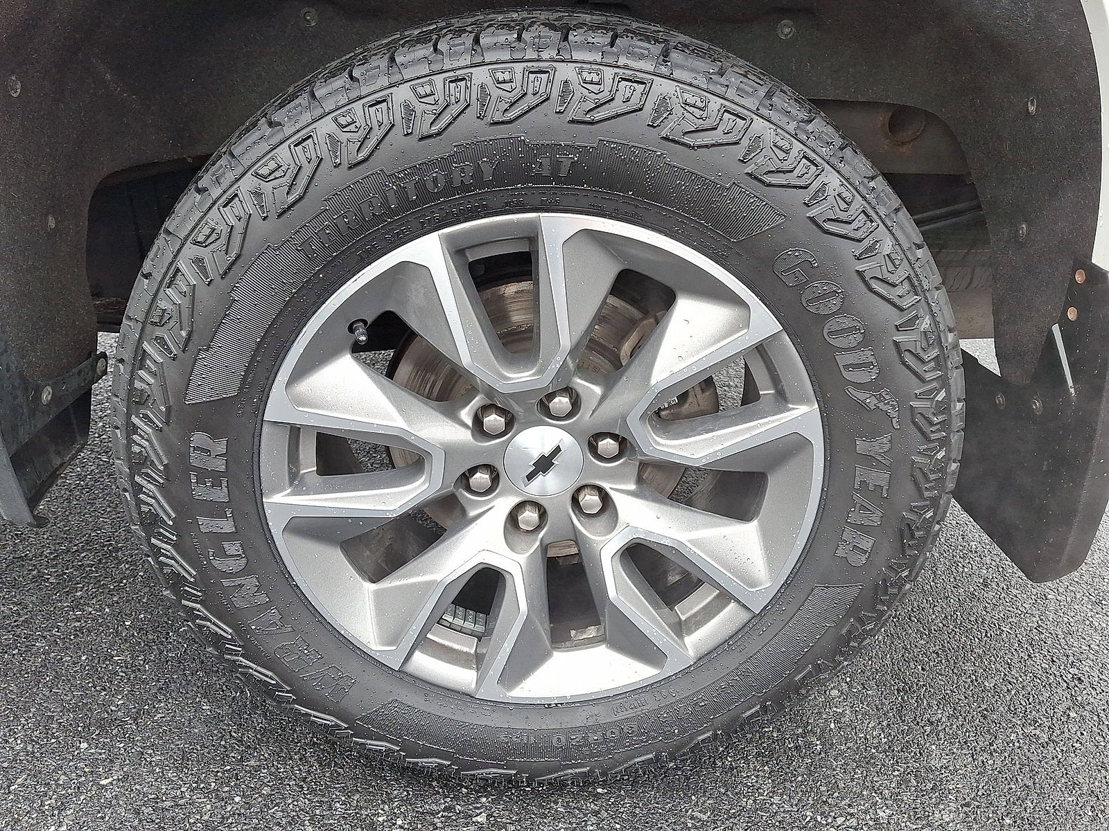 Certified 2022 Chevrolet Silverado 1500 RST image 38