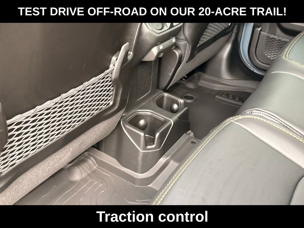 New 2026 Jeep Gladiator Sahara image 12