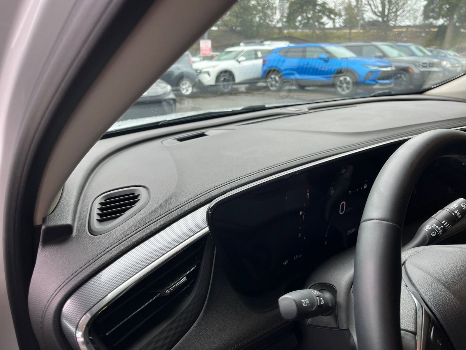 Used 2025 Buick Encore GX Preferred image 35