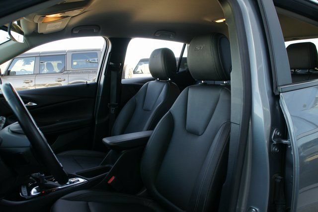 Used 2024 Buick Encore GX Sport Touring FWD image 16