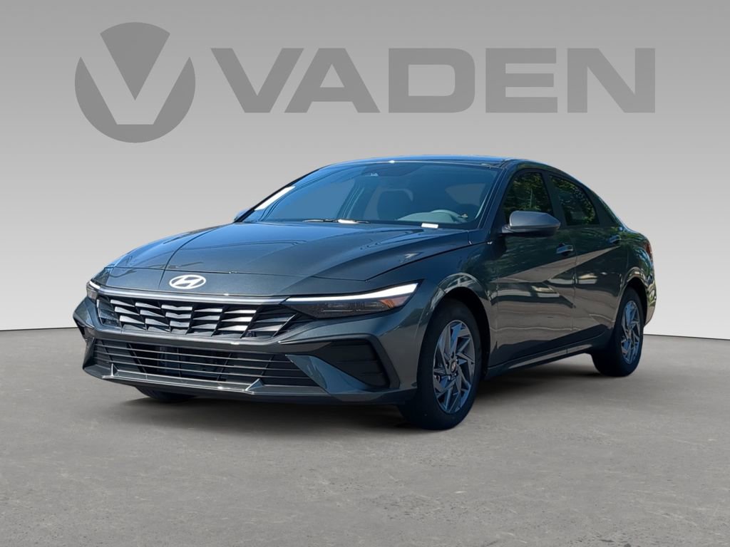 Used 2024 Hyundai Elantra Blue FWD image 23